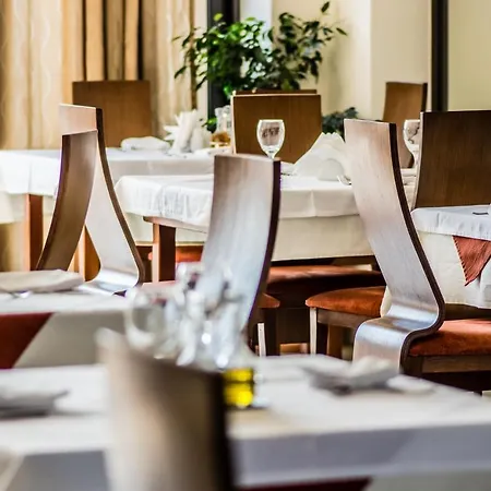 Hotel Astir Notos 4*