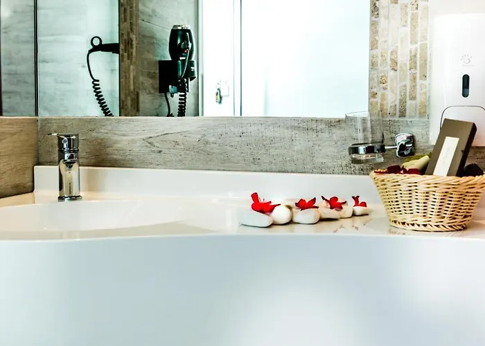 Ξενοδοχείο Astir Notos 4*